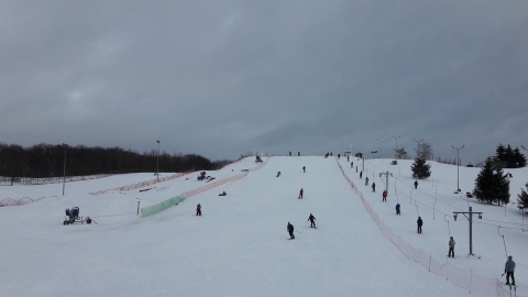 Stok w bydgoskim Myślęcinku już czynny. Na inauguracji pojawiła się...odwilż