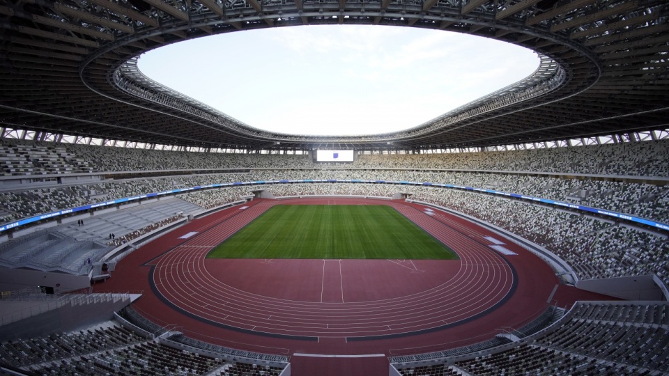 Stadion Narodowy w Japonii, na którym ma odbyć się m.in. ceremonia otwarcia i zamknięcia IO w Tokio. Fot. EPA/FRANCK ROBICHON