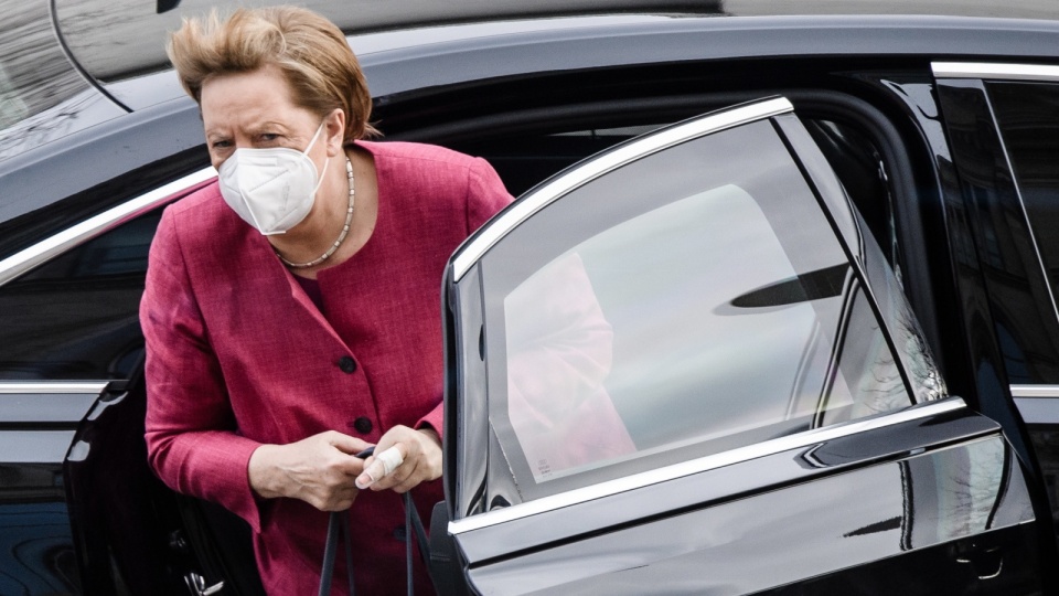 Kanclerz Niemiec Angela Merkel otrzymała w piątek pierwszą dawkę szczepionki przeciw koronawirusowi. Fot. PAP/EPA