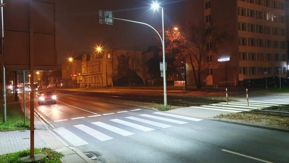 Zarząd Dróg Miejskich w Bydgoszczy ogłosił przetarg na doświetlenie kolejnych kilkunastu przejść dla pieszych/fot. Facebook