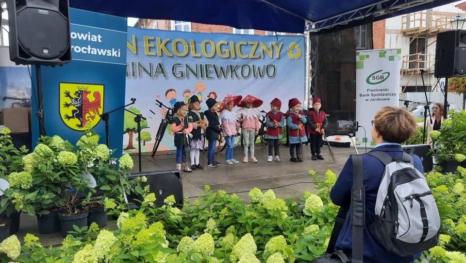 Impreza odbyła się pod hasłem „Ekologicznie i zdrowo to nasze Gniewkowo”. Fot. Monika Kaczyńska