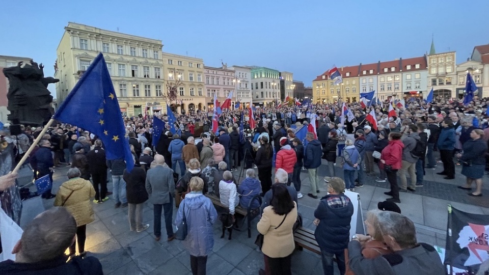 Na razie nie ma wniosku do sądu o ukaranie mężczyzny zatrzymanego w niedzielę podczas manifestacji na Starym Rynku w Bydgoszczy. Fot. Archiwum
