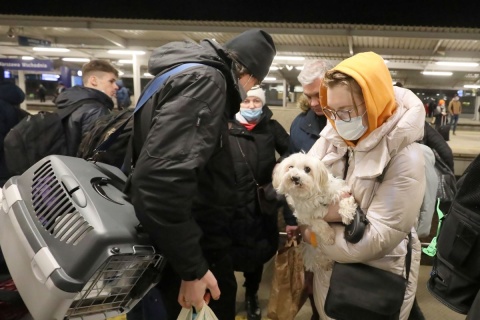 Pomoc także dla uchodźców, którzy przybyli nie tylko bezpośrednio z Ukrainy. Prezydent podpisał ustawę