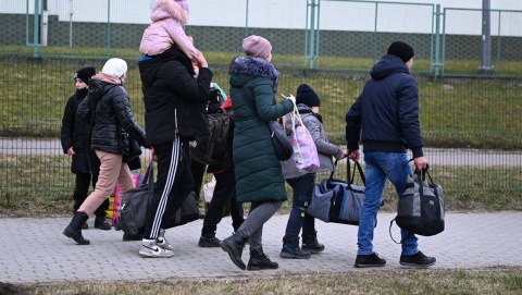 Matka w Polsce, dzieci na Ukrainie. Rodzina chce być razem, Polacy pomogą