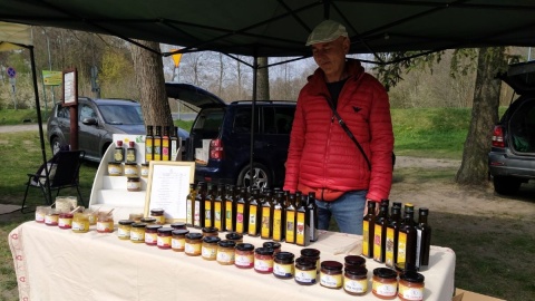 Sprzedają ekologiczne produkty i promują Bory Tucholskie. Zielony Targ w Tleniu