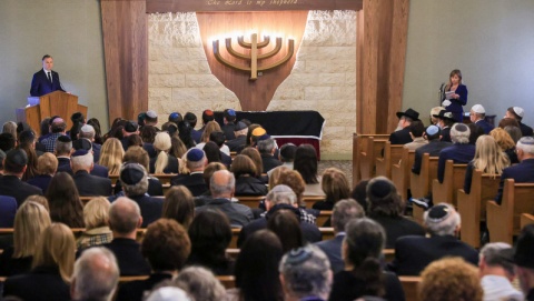 Prezydent Duda na pogrzebie Edwarda Mosberga w USA. Pośmiertnie go odznaczył