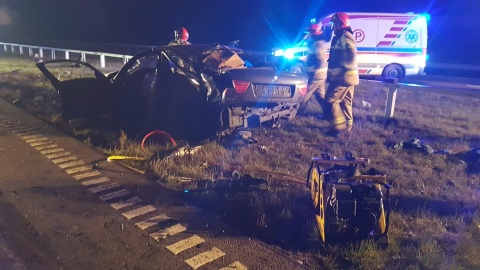 Zderzyły się dwa samochody, trzy osoby ranne. Wypadek w Kruszynie Krajeńskim