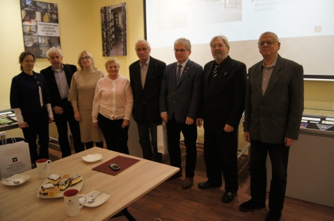 Oddali swoje prywatne kolekcje. Bydgoskie Archiwum świętowało Dzień Darczyńcy