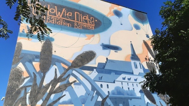Nowy mural z Królami nieba w Toruniu. Ku pamięci wojsk balonowych