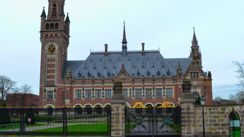 Międzynarodowy Trybunał Sprawiedliwości w Hadze/fot. Velvet - Praca własna, CC BY-SA 4.0 (Wikipedia)