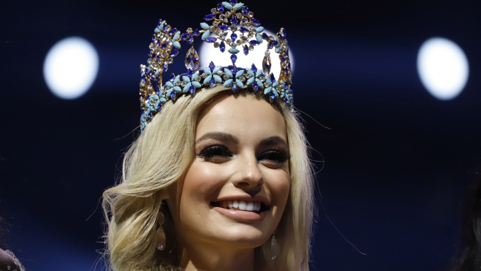 Podczas konkursu Miss World w Portoryko za najpiękniejszą kobietę świata uznano Polkę - Karolinę Bielawską/fot. PAP, EPA