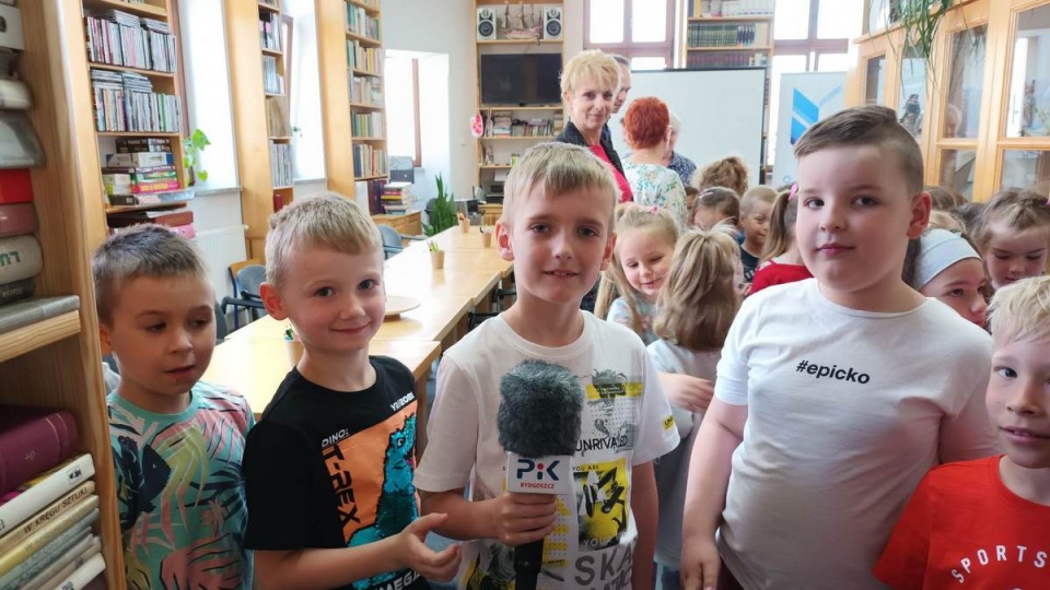 Przedszkolaki ze Strzelna, biorące udział w Tygodniu Bibliotek/fot. Monika Siwak