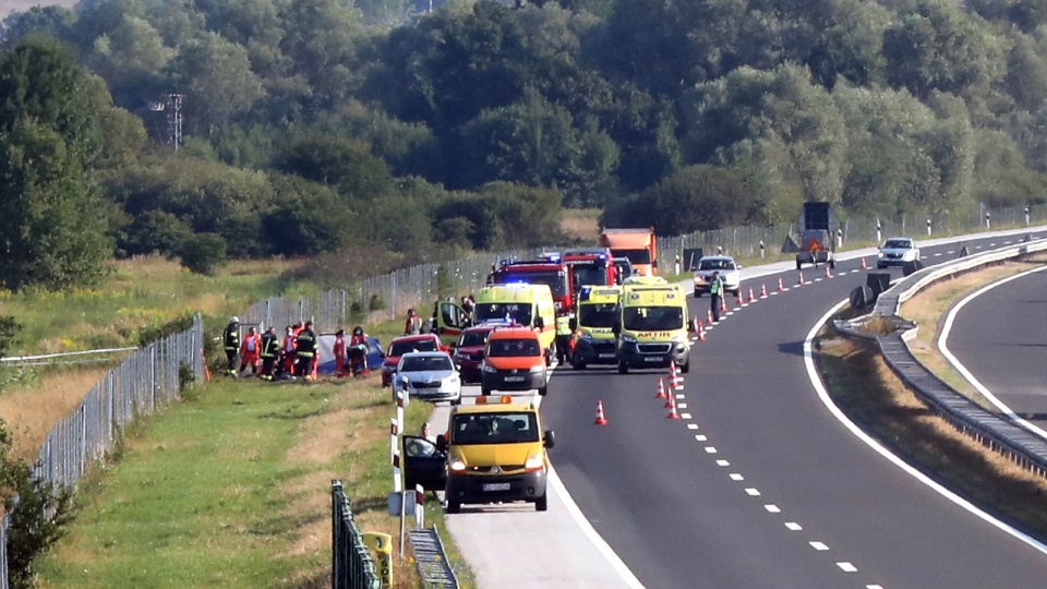 W najbliższych dniach rozpocznie się kontrola w firmie, której autokar uległ wypadkowi w Chorwacji. Fot. PAP/EPA
