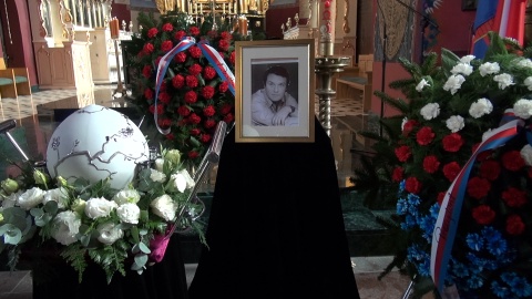 Uroczystości pogrzebowe Leonarda Pietraszaka w Bydgoskiej Katedrze. (jw)