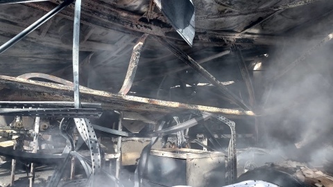 Po pożarze hali przy ul. Ołowianej/fot. nadesłane