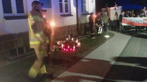 Mieszkańcy, strażacy i harcerze oddali hołd ofiar Zbrodni Pomorskiej w Paterku/fot: Jolanta Fischer