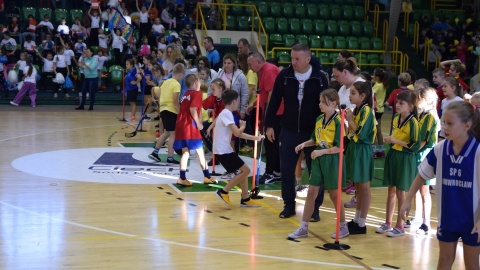 Podczas Malucholady dzieci ze szkół podstawowych mogły sprawdzić się w wielu konkurencjach sportowych/fot: inowroclaw.pl