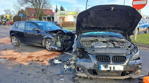 Areszt dla kierowcy bmw, który uciekał przed policją i uderzył w radiowóz