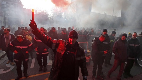 Francja: w ramach protestu dawali prąd za darmo. Możemy sparaliżować kraj