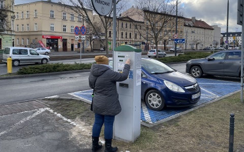 Bydgoszcz poszerza płatną strefę parkowania. Skorzystają piesi i rowerzyści