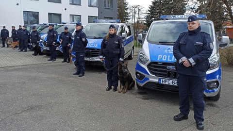 W tych radiowozach można przewozić psy. Dziewięć nowych aut dla policjantów