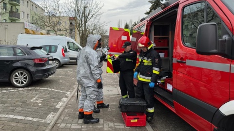 Mieszkaniec Torunia znalazł butelkę z cyjankiem. Zabezpieczyli ją strażacy