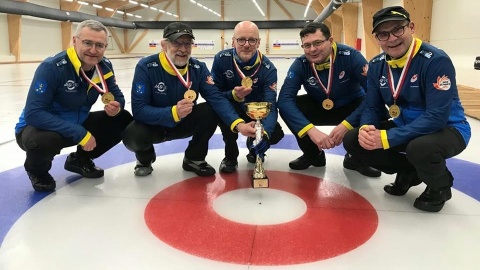 Z Torunia do Korei. Paweł Piotrowicz jedzie na mistrzostwa świata w Curlingu Seniorów 50