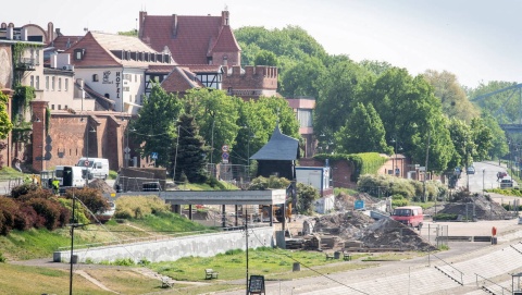 Prof. Kozłowski: Relikty historycznego Torunia są wywożone jak odpady budowlane