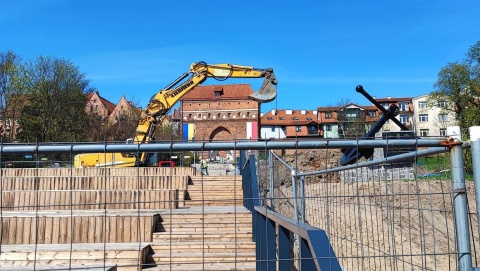 Szczątki na budowie Bulwaru Filadelfijskiego  toruńska policja potwierdza ich ujawnienie