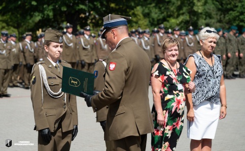 Czuwają nad zaopatrzeniem wojska. 1 Pomorska Brygada Logistyczna obchodziła święto [zdjęcia]