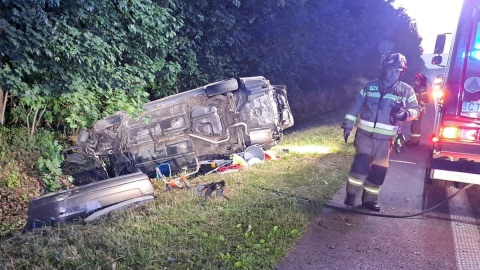 Wjechał do rowu i dachował. 38-latek z Kikoła był pod wpływem alkoholu