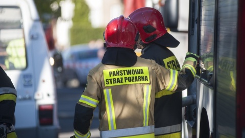 Czołowe zderzenie na drodze krajowej nr 15 w Jajkowie. Trzy osoby w szpitalu