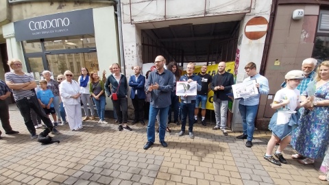 Bronią kamienicy i nie chcą ulicy Nowomazowieckiej. Protest bydgoszczan w Śródmieściu [zdjęcia]