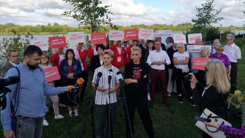 Lewica w Grudziądzu: PiS wycina lasy, a my dajemy miastu w prezencie dwie lipy