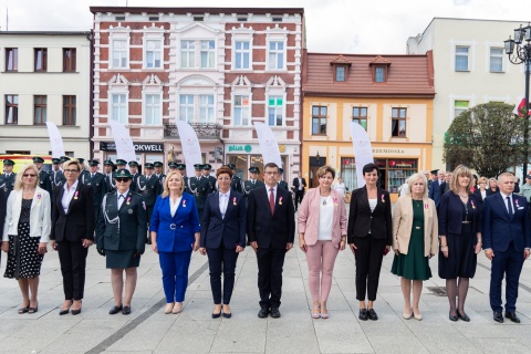 Pracownicy KAS otrzymali awanse i odznaczenia. Wasza służba jest pasmem sukcesów