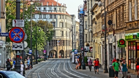 Starzejące się społeczeństwo i mniejsza grupa produkcyjna. Efekt Będzie nas coraz mniej