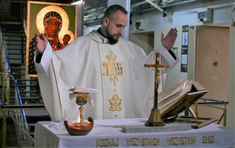 Ks. Tomasz Trzaska: Nie wszyscy święci zmieścili się w kalendarzu liturgicznym [Rozmowa dnia]