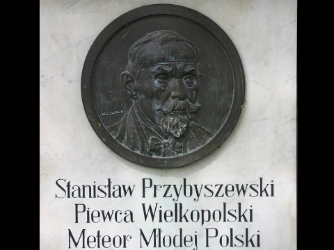 Niezwykłe nagrobki niezwykłych postaci w regionie. Warto zwrócić na nie uwagę