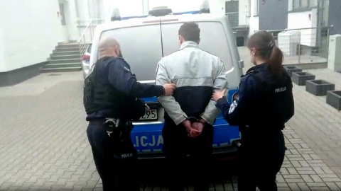 Ponad 2 kg narkotyków w mieszkaniu i w komórce. Udana akcja toruńskiej policji [wideo, zdjęcia]