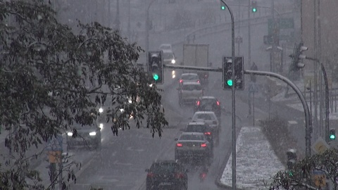 Na drogach będzie ślisko. Synoptycy ostrzegają mieszkańców regionu [wideo, galeria]