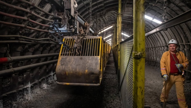 Wypadek w kopalni Bogdanka. Młody górnik zginał podczas obsługi kolejki