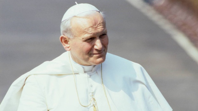 Pokazał, że można cierpieć i być wiernym Bogu: 18. rocznica śmierci papieża Jana Pawła II