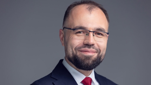 Krzysztof Szczucki: ustawy tej kadencji Sejmu znacząco zmieniły poziom życia Polaków [Rozmowa dnia]