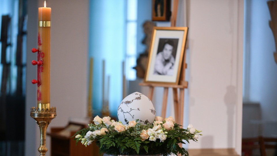 Msza święta żałobna, sprawowana w intencji aktora Leonarda Pietraszaka w Kościele Środowisk Twórczych na Placu Teatralnym w Warszawie/fot. Marcin Obara, PAP