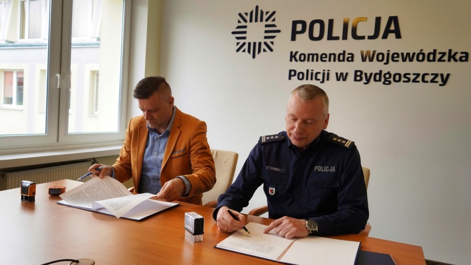 Komenda Wojewódzka Policji podpisała dokumenty, dzięki którym powstanie nowy posterunek policji/Fot. nadesłane, KWP w Bydgoszczy