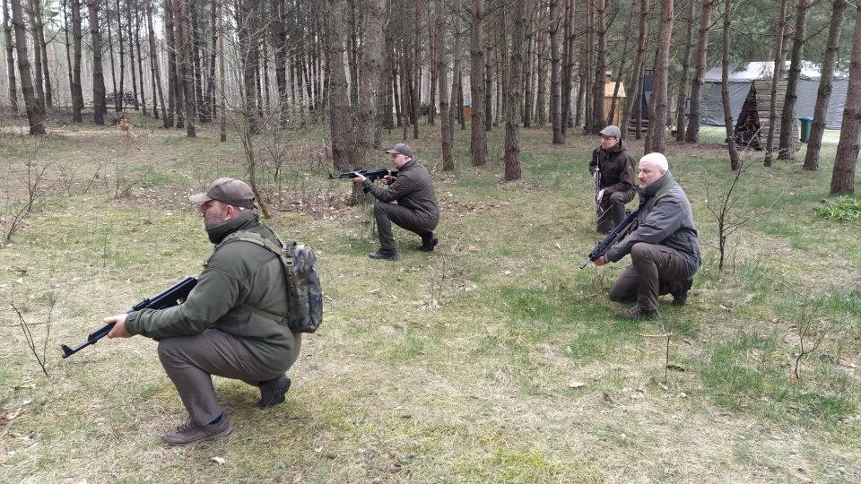 Leśnicy ćwiczyli pod czujnym okiem żołnierzy Wojsk Obrony Terytorialnej/Fot i wideo: Marcin Doliński