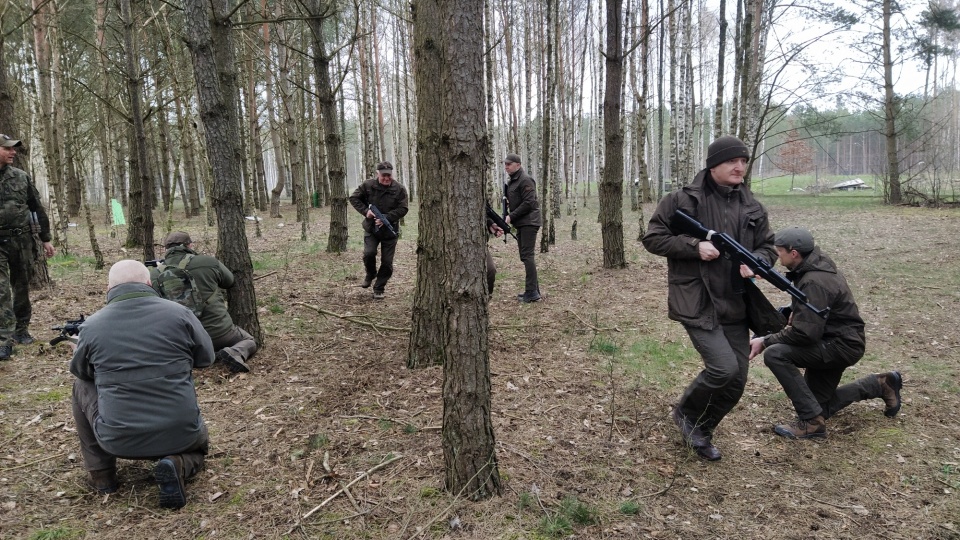 Leśnicy ćwiczyli pod czujnym okiem żołnierzy Wojsk Obrony Terytorialnej/Fot i wideo: Marcin Doliński