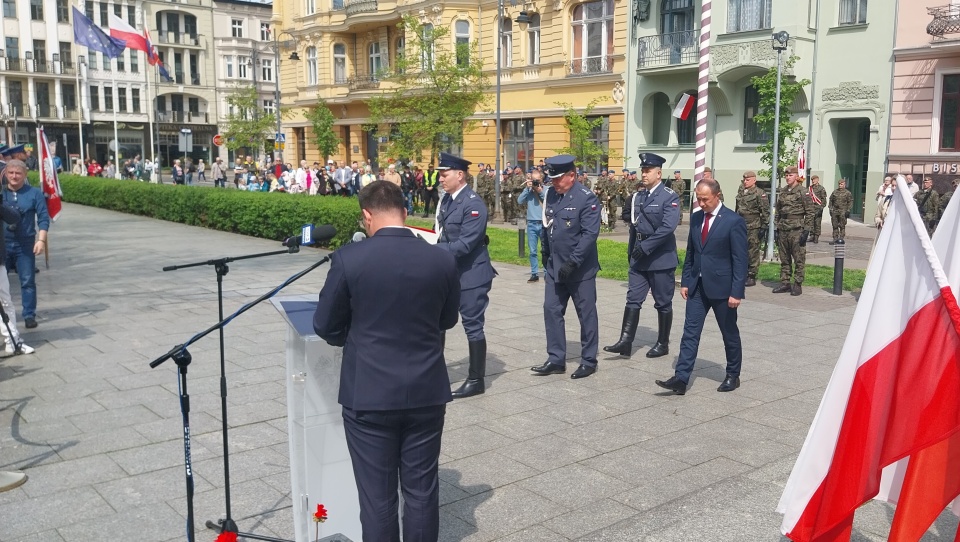 Bydgoszczanie uroczyście uczcili Dzień Flagi/fot: Jolanta Fischer