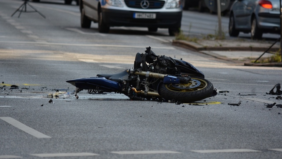 Motocykliści są szczególnie narażeni na skutki zdarzeń drogowych, ponieważ są tzw. niechronionymi uczestnikami ruchu/fot. zdjęcie ilustracyjne/fot. Pixabay
