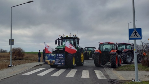 Rolnicza blokada w Nowym Ciechocinku z wielkim wsparciem. Ludzie przynoszą jedzenie